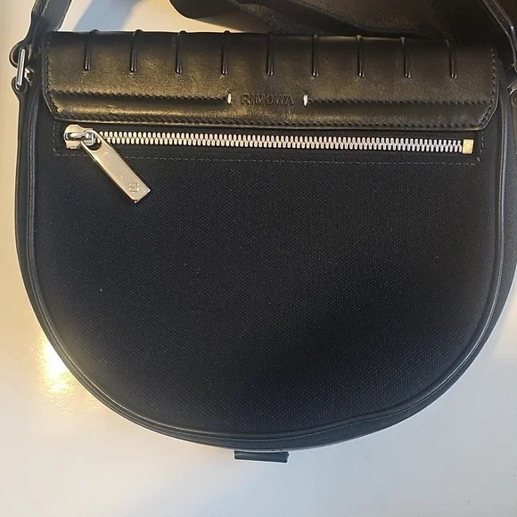 Rimowa Never Still crossbody bag - Picture 9 of 11